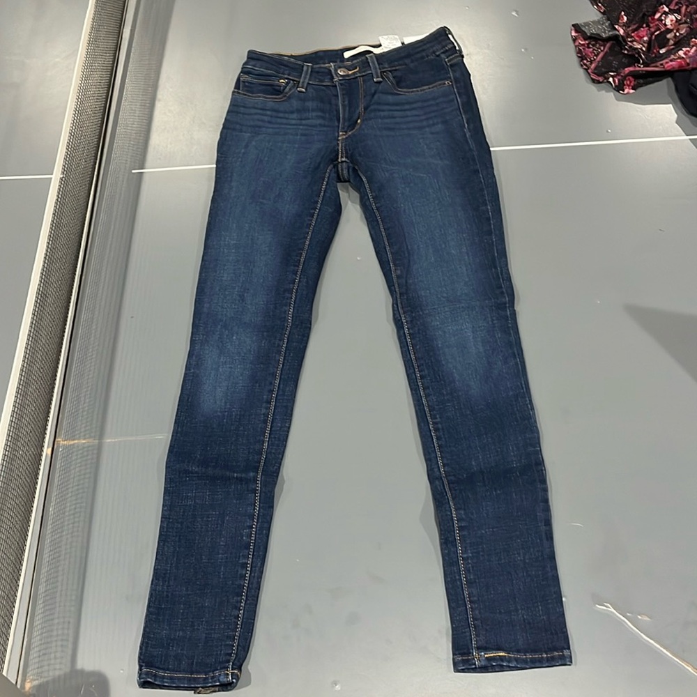 NEW Levi 711 skinny jeans